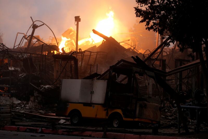 La California brucia: proclamato lo stato di emergenza 3