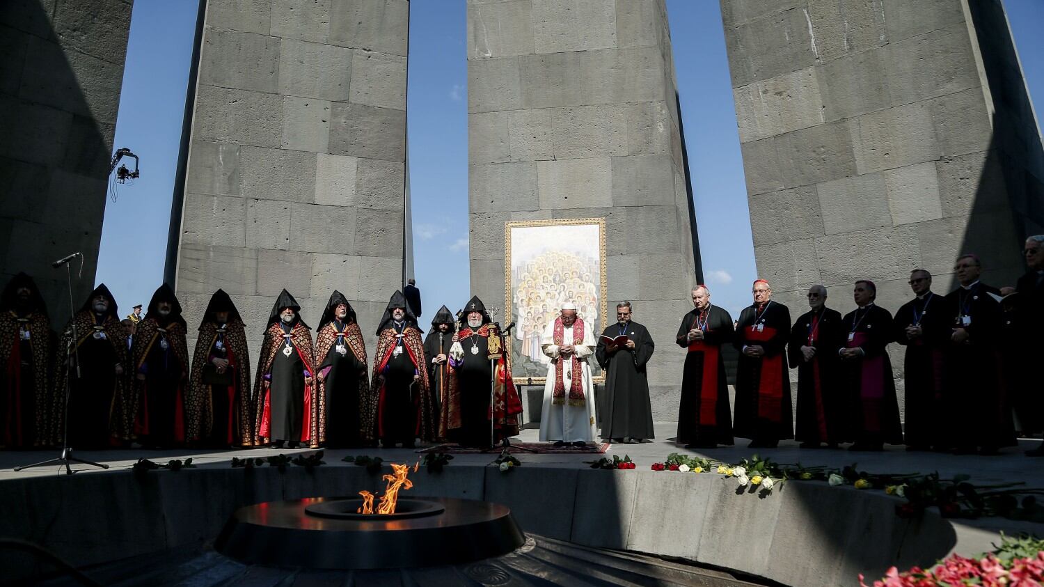 La Turchia contro papa Francesco: "Ha mentalità da crociate"