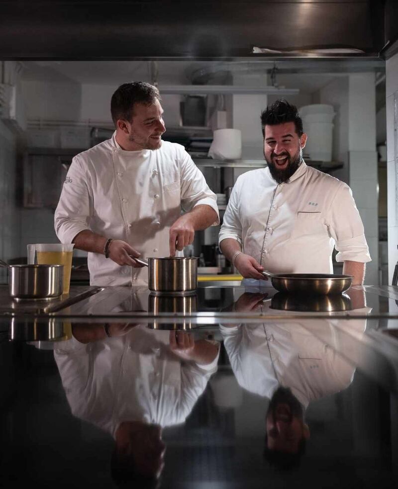 Gli chef Matteo Metullio e Davide De Prà di Harry's Piccolo a Trieste