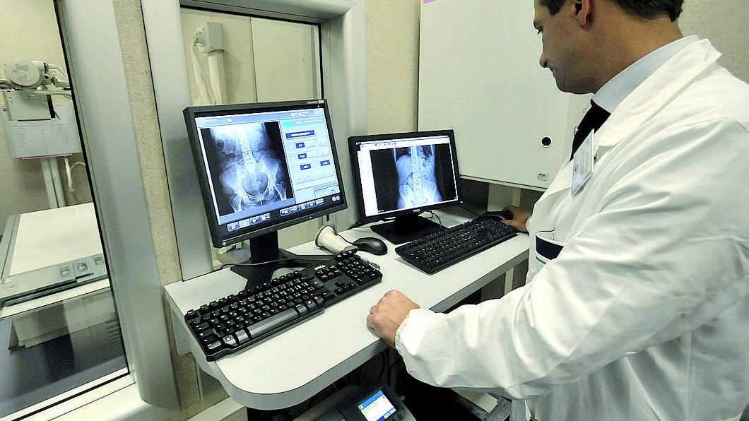 Ventenne con 500mila euro in borsa