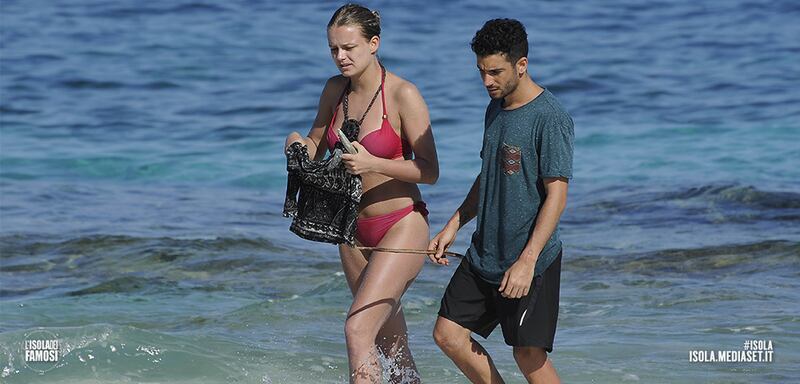 Isola dei Famosi 2016, i momenti più sexy 13