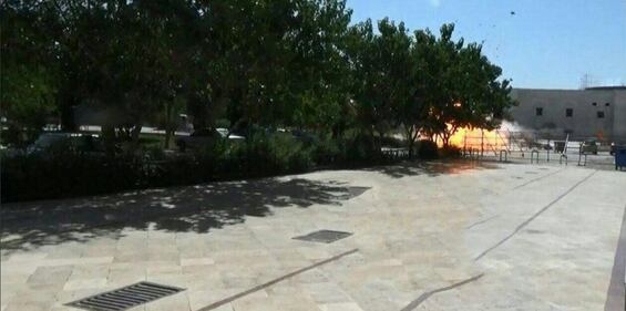 Attacco a Teheran: terroristi sparano in parlamento 3