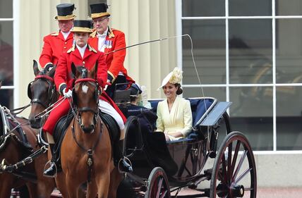 Royal Family, i Cambridge al Trooping the Colour: foto 8