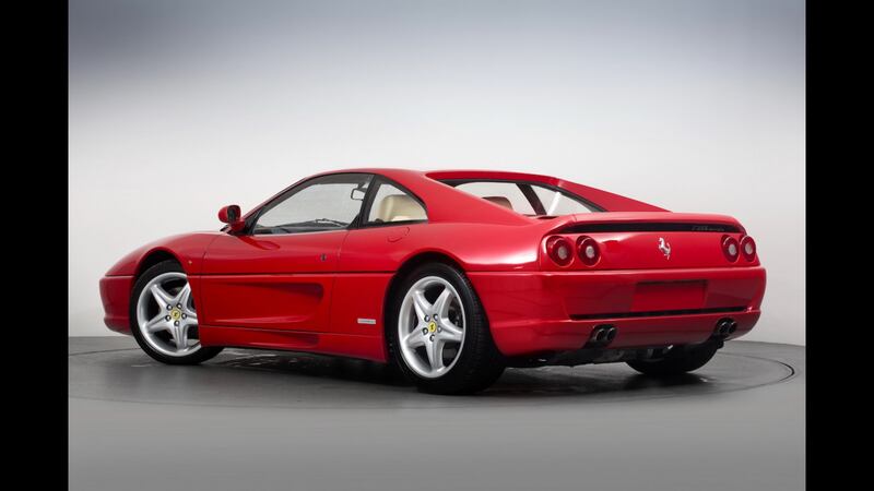 Ferrari F355, guarda tutte le foto 1