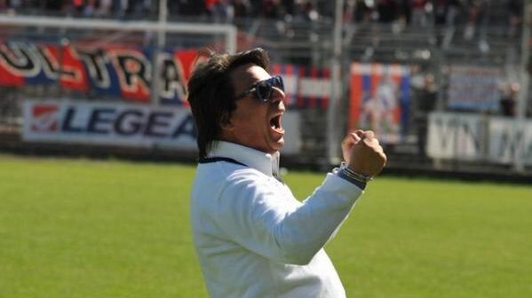 "Niente checche in campo": associazioni Lgbt contro l'allenatore dell'Arezzo