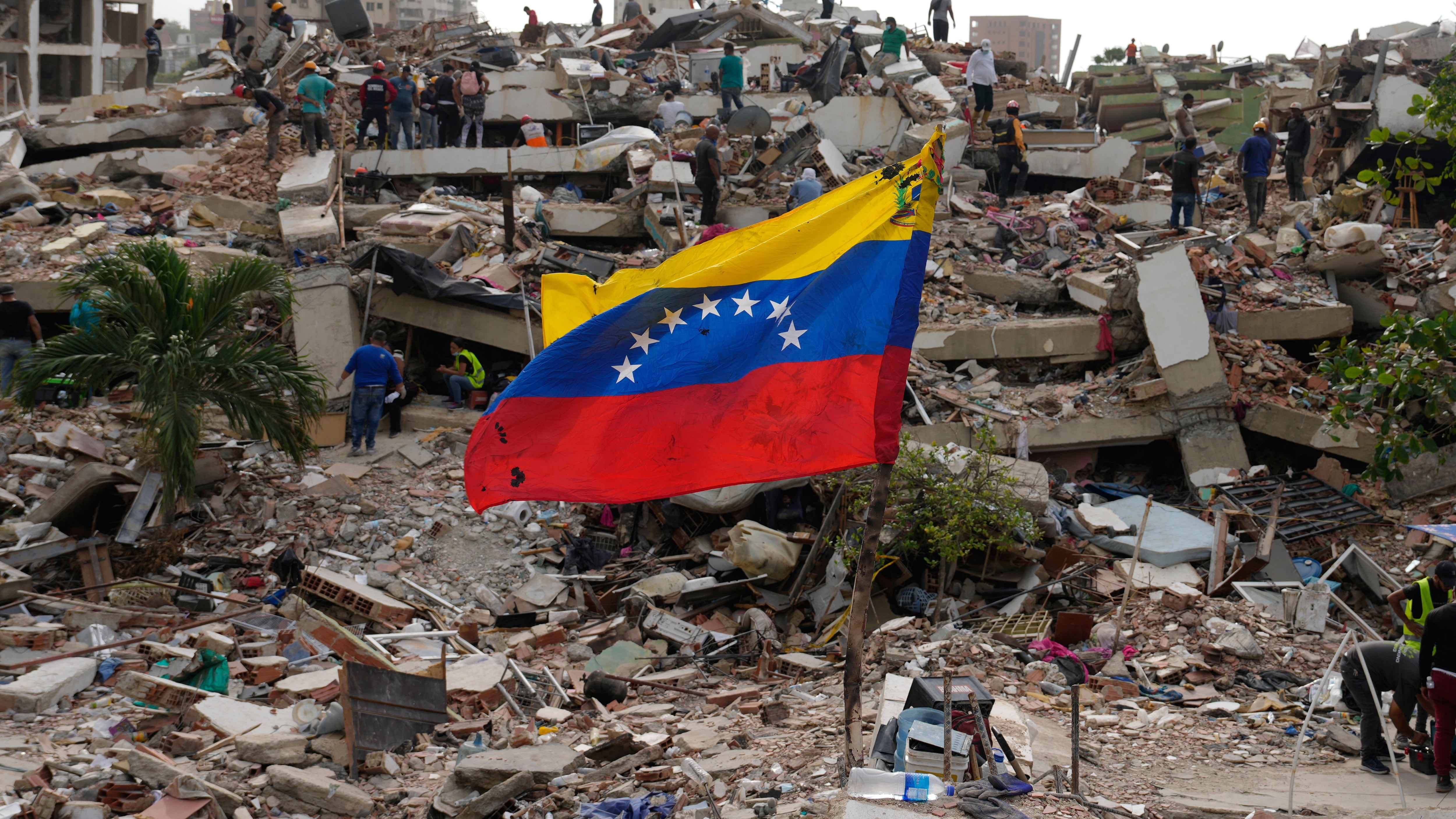 Ancora vivo dopo 9 giorni capo della polizia. Non ce l'ha fatta Fabio, il bimbo di nove anni