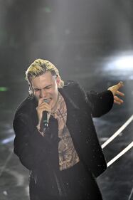 Sanremo 2024: ecco il look della terza serata del Festival de Il Tre 1