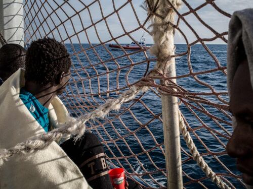 Sea Watch, l'Olanda fa la voce grossa: "Non accogliamo i migranti"