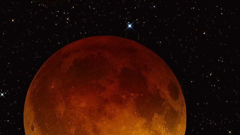 Occhi al cielo per la "Luna di sangue": il nostro satellite si tingerà di rosso