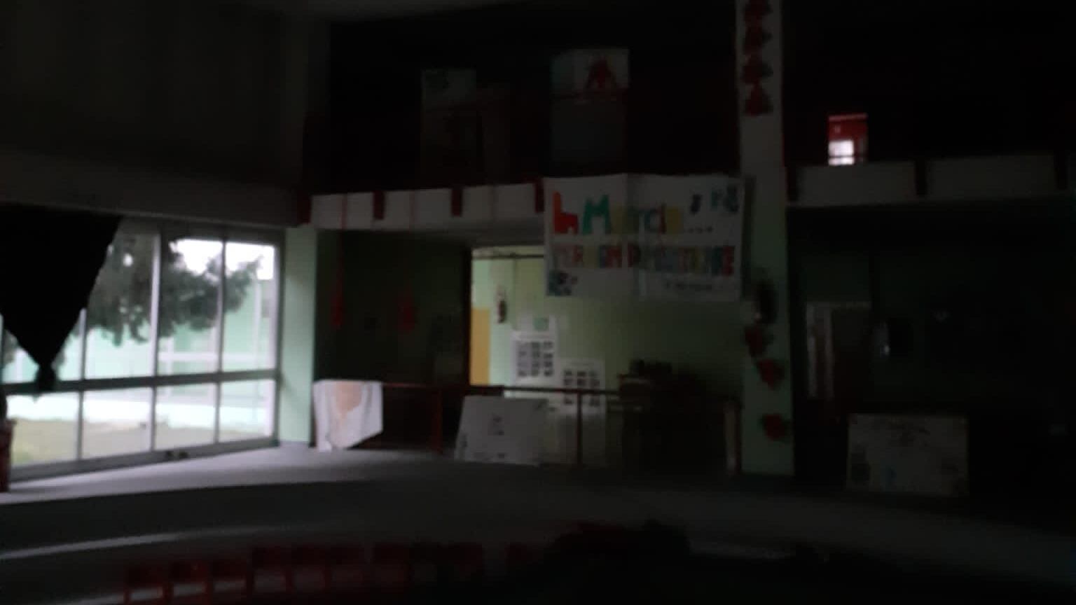 Il sindaco 5S non paga le bollette. E la scuola resta al buio