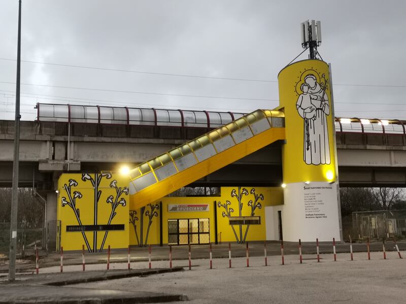 Circumvesuviana, la peggiore ferrovia d'Italia 10