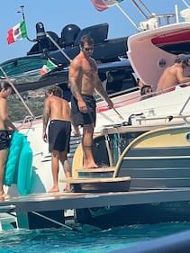 Stefano De Martino, vacanze in Corsica 8