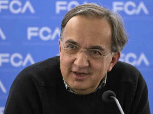 Fiat approva la fusione con Chrysler si trasferisce in Olanda