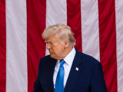 Trump al bivio delle sanzioni. "Putin sta giocando con il fuoco"