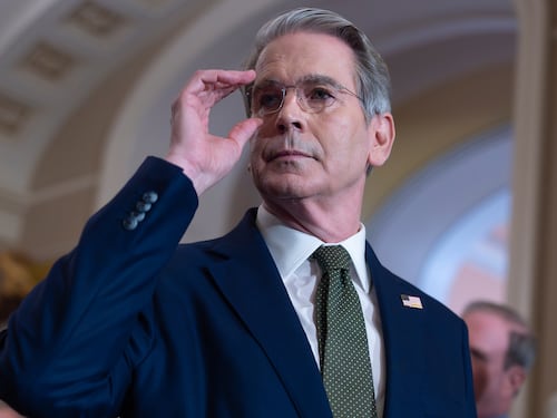 Fed, era Trump ai blocchi: corsa a 5 per il dopo Powell