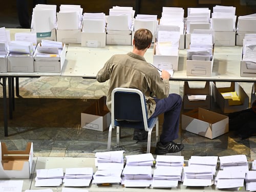 Svezia, terminato lo scrutinio, il centrosinistra vince di misura