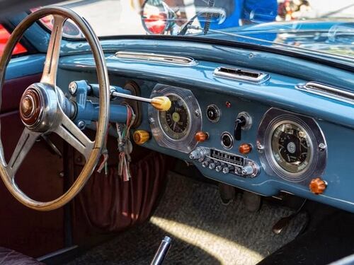 Auto storiche, Zangrillo: "Eccellenze dal saper fare italiano"