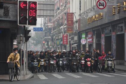 Shangai soffoca nello smog 2