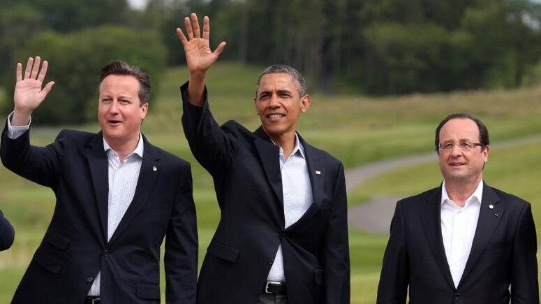 Obama, Hollande e Cameron: l'impietosa caduta degli dei