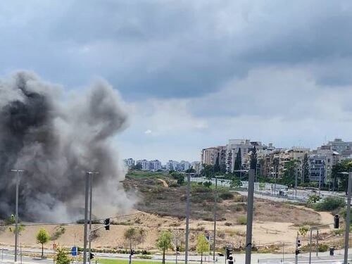 Razzi dal Libano, missili Houthi e minaccia di Hamas: Il 7 ottobre "caldo" di Israele