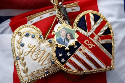 Londra, il popolo inglese attende notizie sul royal baby di Markle e di Harry  7