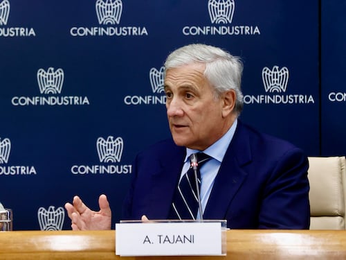 Proposta di Fi. Tajani: “Irpef al 33% fino a 55mila euro”