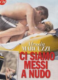 Alessia Marcuzzi e le foto bollenti in barca 1