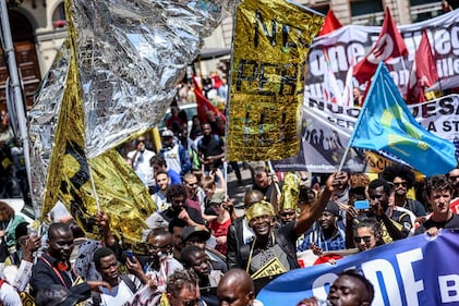 A Milano la marcia per i diritti dei migranti 4