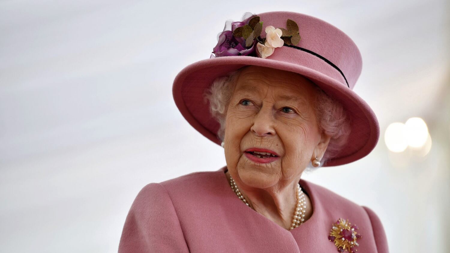 La regina Elisabetta ha deciso: la royal family va in terapia di gruppo