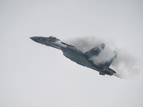 Nuovi Su-35S a Mosca, i caccia che possono cambiare l’equilibrio nei cieli della guerra