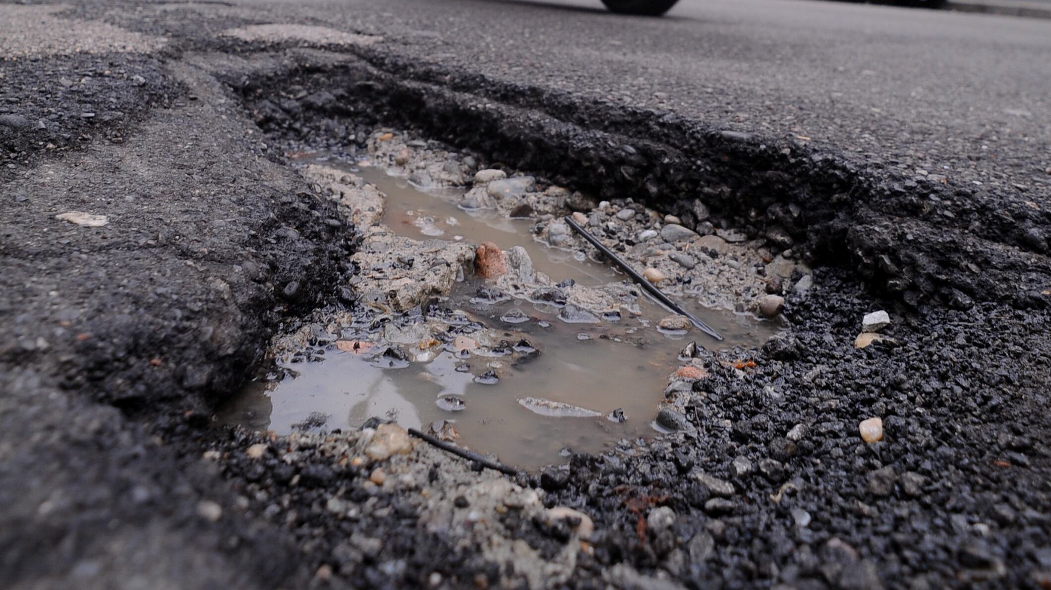 Roma, ancora incidenti mortali: "Colpa delle buche"