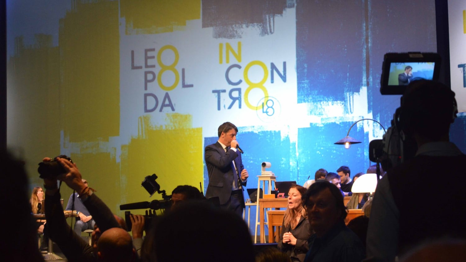Renzi processa le banche (e pure papà Boschi)