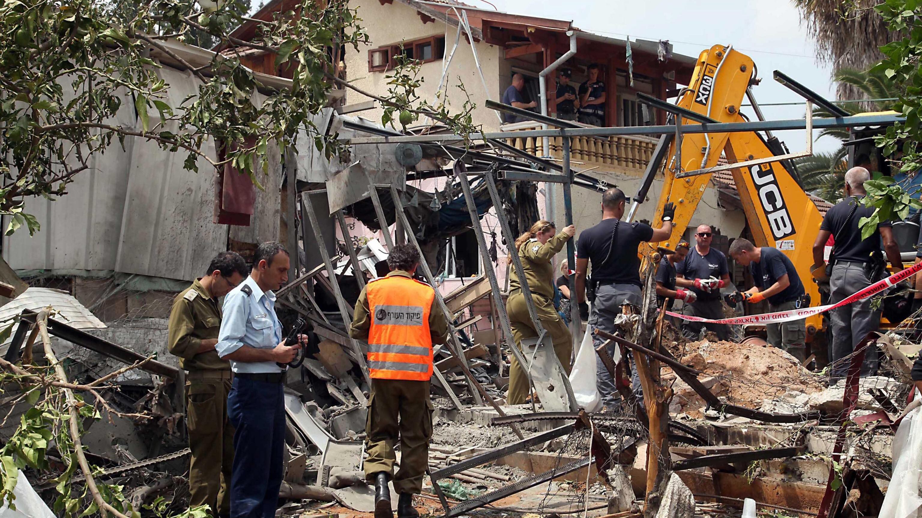 Le compagnie aeree sospendono i voli su Israele
