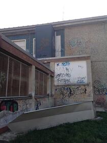 La scuola di Rozzano nel degrado 7