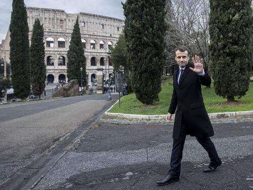 Macron a Colle Oppio, Fratelli d'Italia: "Ha visitato anche i bivacchi?"