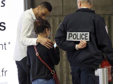 Egyptair, la disperazione dei parenti delle vittime 10