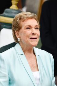 Bagno di folla per l'arrivo a Venezia di Julie Andrews 3