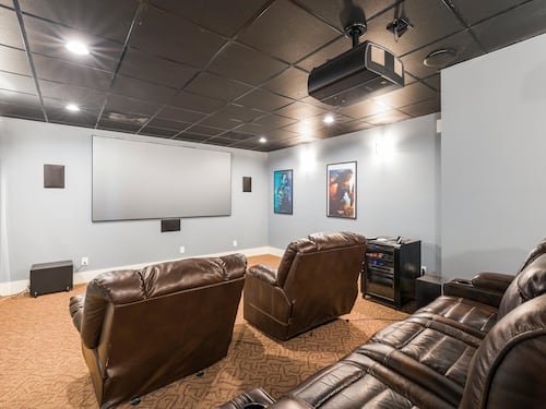 Creare una "sala cinema" a casa per i nipoti: ecco tutto quello che serve
