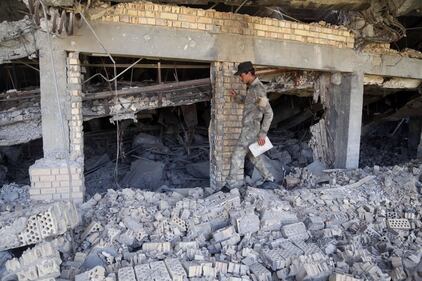 Il mausoleo distrutto di Saddam Hussein 1