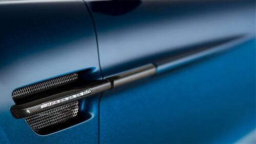 Aston Martin Vanquish Volante 5