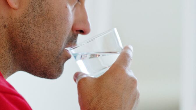 Detersivo al posto dell’acqua: imprenditore di 28 anni in fin di vita