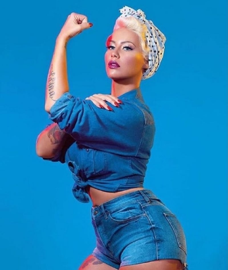 Amber Rose, anche l'ex di Kanye West difende il selfie hot di Kim Kardashian: foto 19