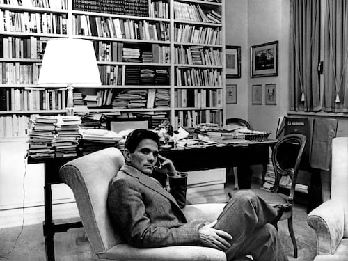 Italia sfregiata, dalla Orte di Pasolini alla Sicilia oggi