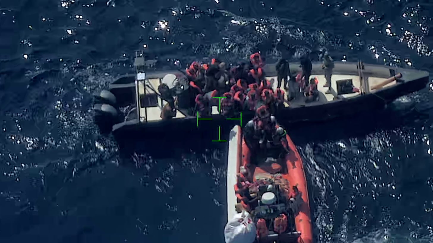 Sea Watch, 12 milioni tra offerte e soldi statali. Ecco chi vuole zittire "il Giornale" sui migranti