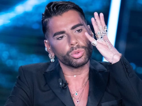 “Umiliato. Ho l’ansia di uscire”. Federico Fashion Style si racconta dopo l’aggressione