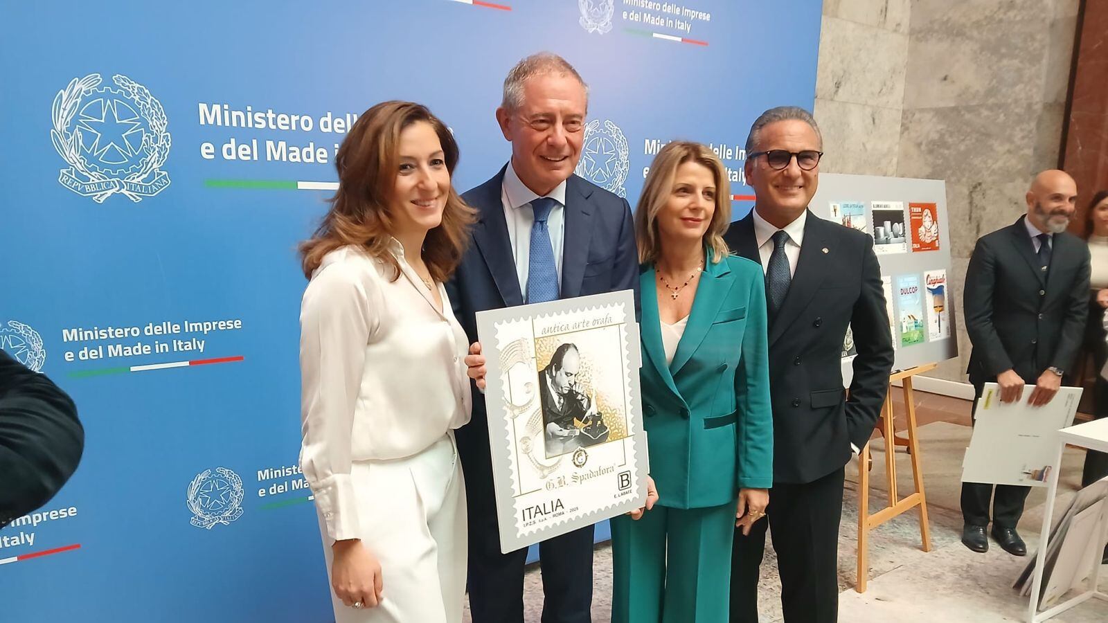 Presentato al Mimit il francobollo dedicato alla tradizione orafa di G.B. Spadafora, simbolo dell’eccellenza Made in Italy