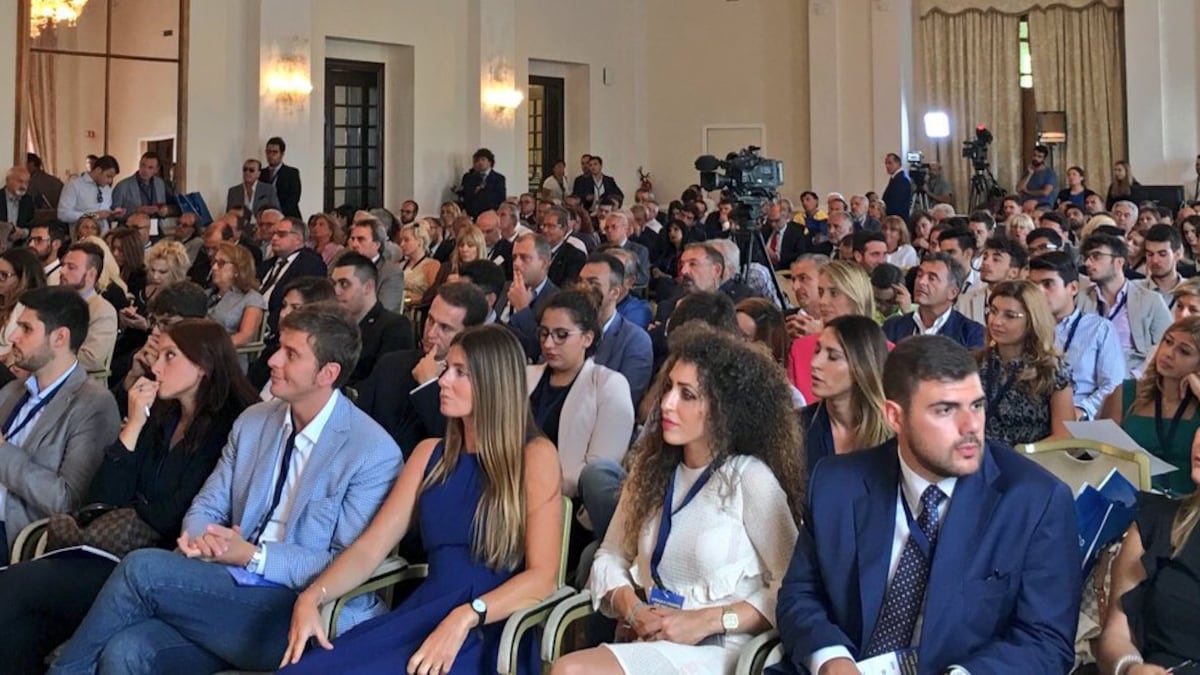 L'accusa dei sindaci dei paesi terremotati: ricostruzione frenata dai sequestri giudiziari