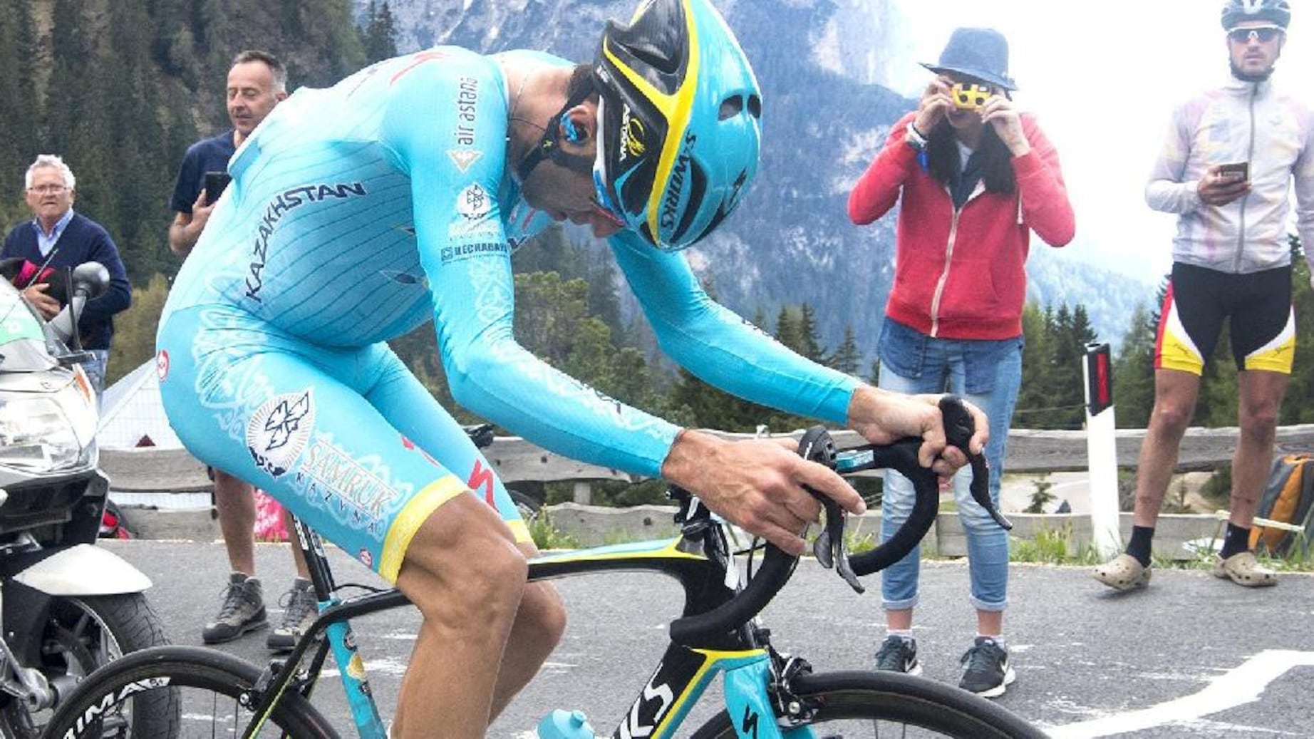Non è un Giro per Nibali: Kruijswijk allunga ancora