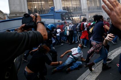 Manifestazione no pass a Roma 3