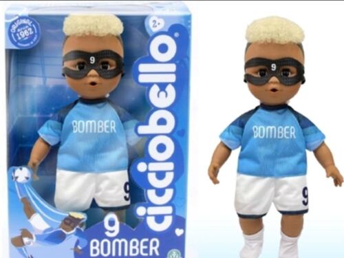 "Cicciobello bomber": scoppia il caso del bambolotto di Osimhen